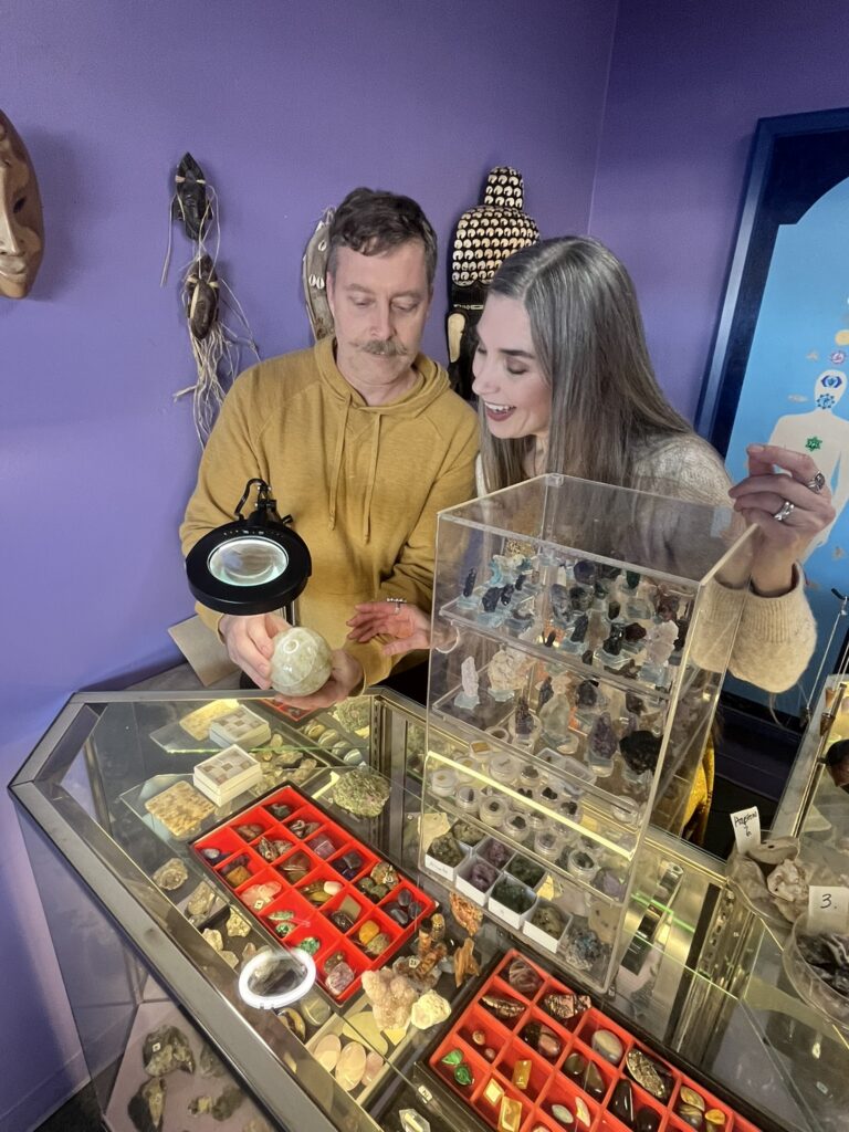 It's a Dilly Curiosity Shope